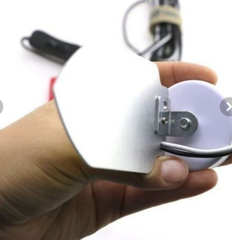 چراغ سیار ماشین 12V مدل TM-20COB با پایه آهنربا دار از 360 Light